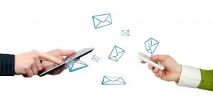 Mobile Kommunikation liegt im Trend: E-Mails werden zunehmend mobik verschickt und empfangen.
