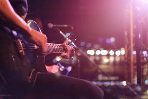 GMX sucht die beste Version des Songs "Die Gedanken sind frei".